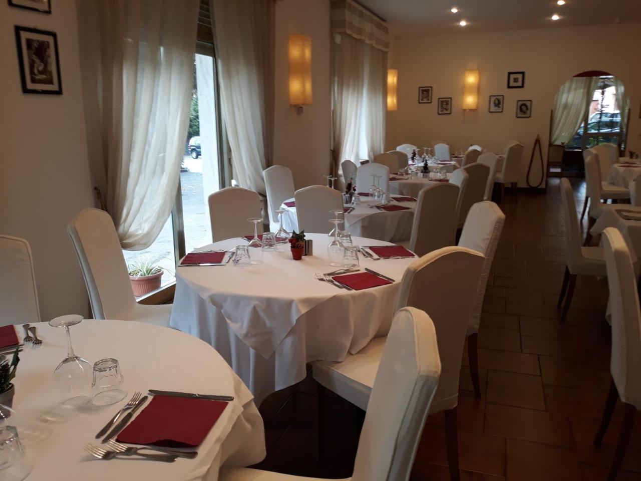 Hotel Casa Rossa Montecatini Terme Eksteriør billede
