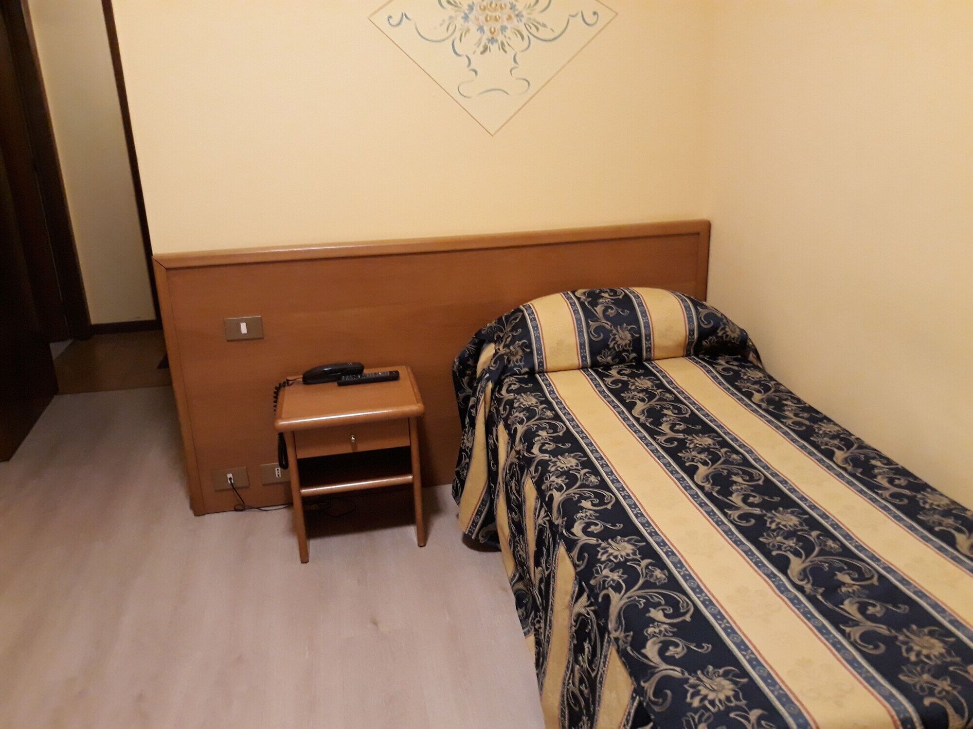 Hotel Casa Rossa Montecatini Terme Eksteriør billede