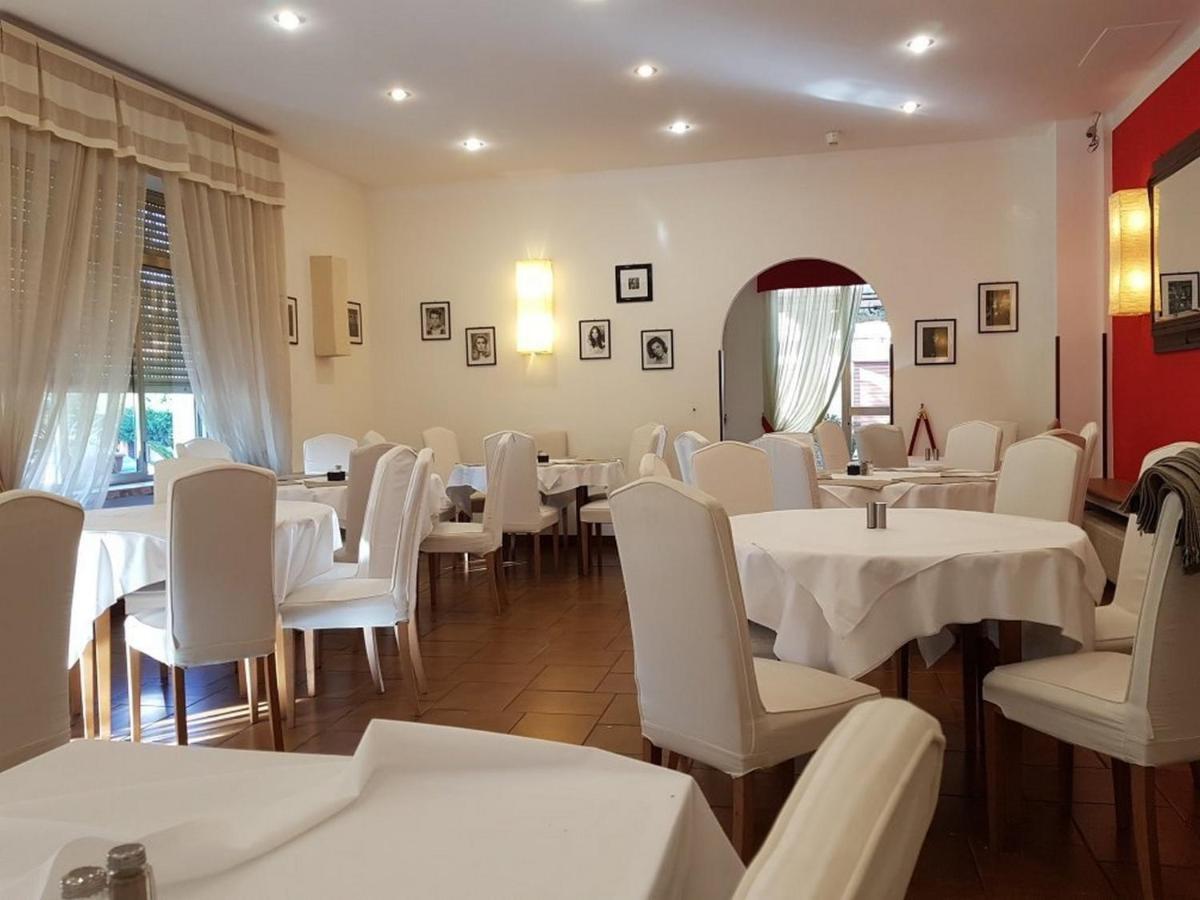 Hotel Casa Rossa Montecatini Terme Eksteriør billede