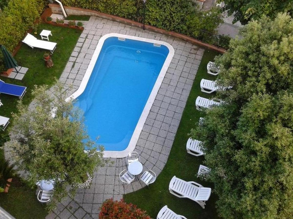 Hotel Casa Rossa Montecatini Terme Eksteriør billede